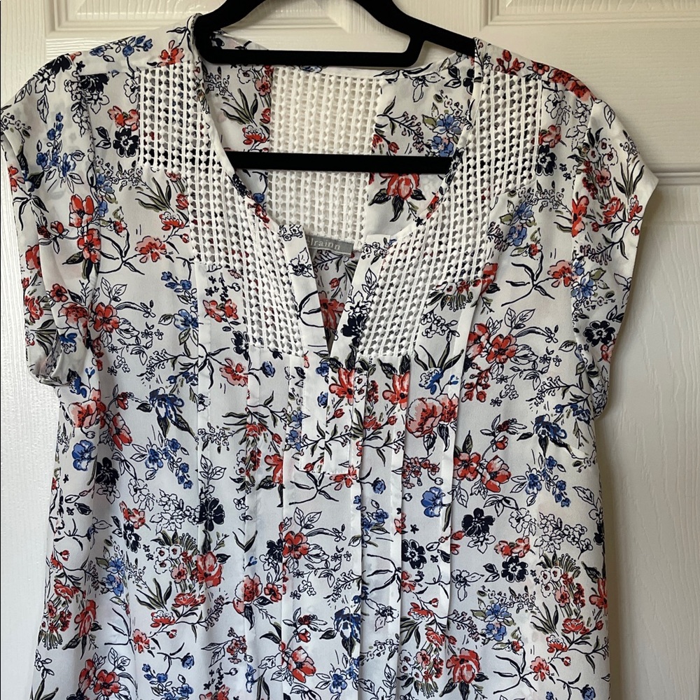 Daniel Rainn White Floral Blouse with Red and Blue Accents
